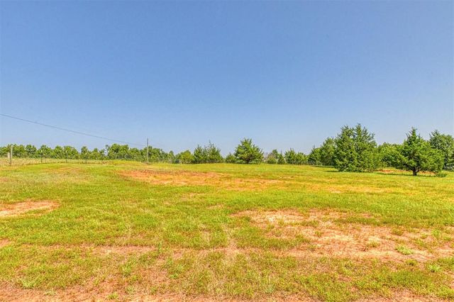 13700 Iron Road, Mcloud, OK 74851