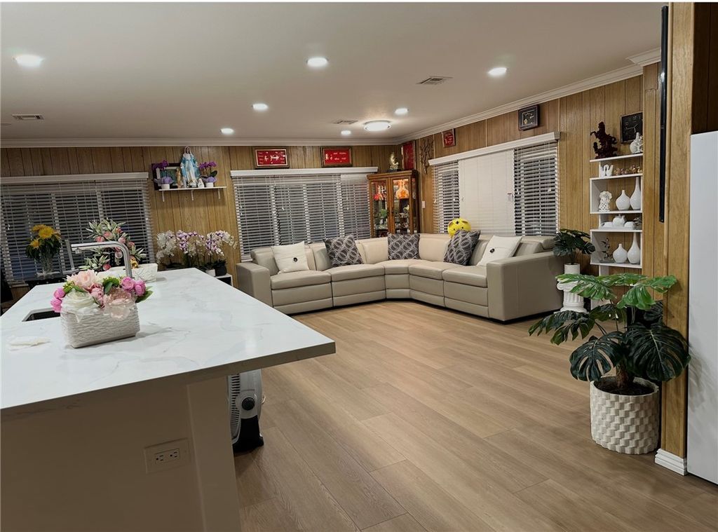 9800 Bolsa Avenue 60, Westminster, CA 92683 — exterior