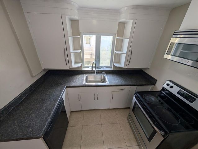 520 N 11TH AVENUE N 3, St Petersburg, FL 33701