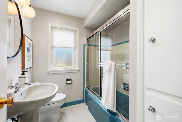 4414 NE 65th Street, Seattle, WA 98115