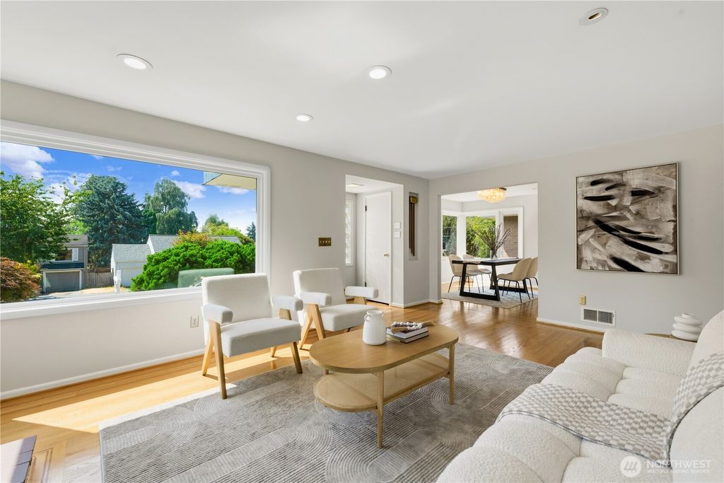 4414 NE 65th Street, Seattle, WA 98115