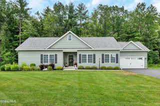 30 Sandy Boulevard, Moreau, NY 12803
