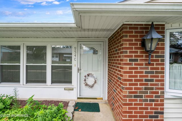 954C Aberdeen Drive C, Lakewood, NJ 08701