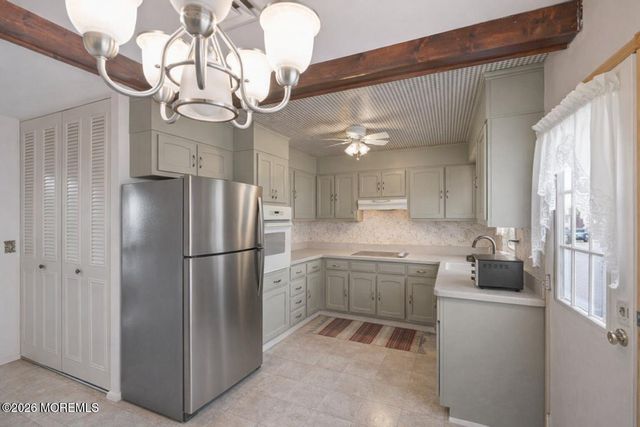 954C Aberdeen Drive C, Lakewood, NJ 08701