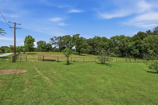 150 Gilbreath Road, Sadler, TX 76264