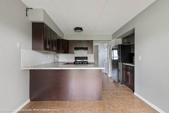 1338 S Lorraine Road A, Wheaton, IL 60189