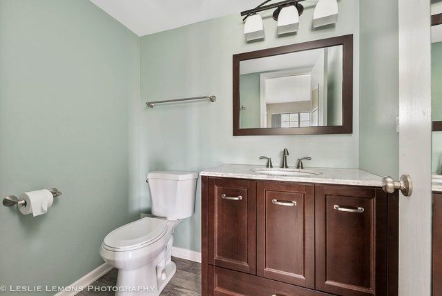 1338 S Lorraine Road A, Wheaton, IL 60189