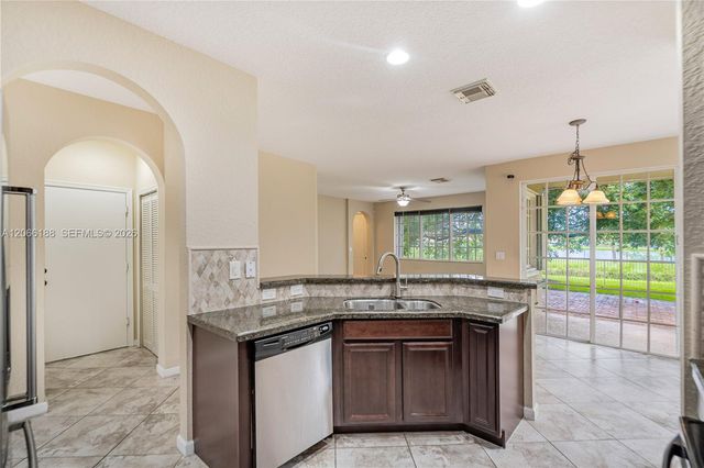27621 SW 139th Place, Homestead, FL 33032
