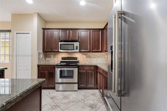 27621 SW 139th Place, Homestead, FL 33032