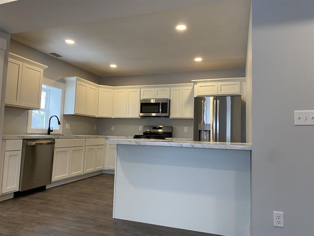 105 40th Avenue, Six Lakes, MI 48886