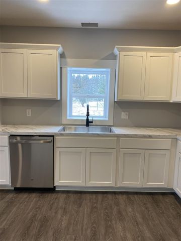 105 40th Avenue, Six Lakes, MI 48886