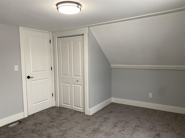 105 40th Avenue, Six Lakes, MI 48886