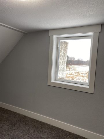 105 40th Avenue, Six Lakes, MI 48886