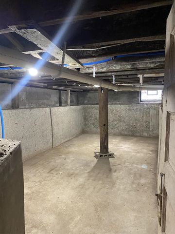 105 40th Avenue, Six Lakes, MI 48886