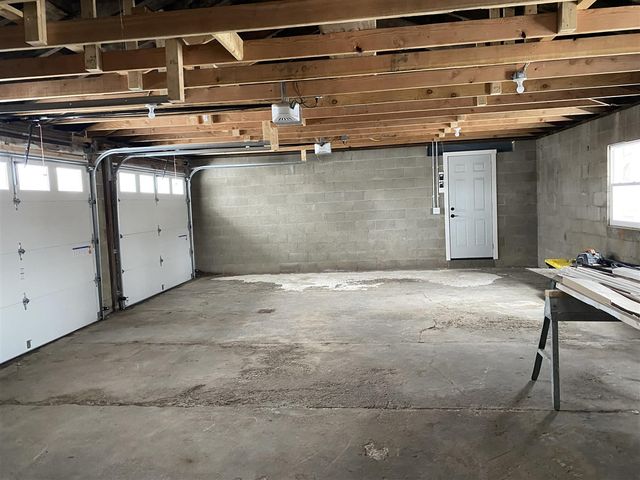 105 40th Avenue, Six Lakes, MI 48886