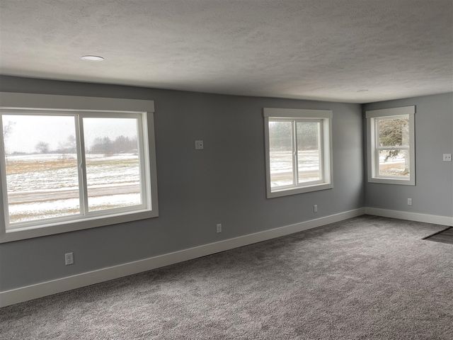 105 40th Avenue, Six Lakes, MI 48886