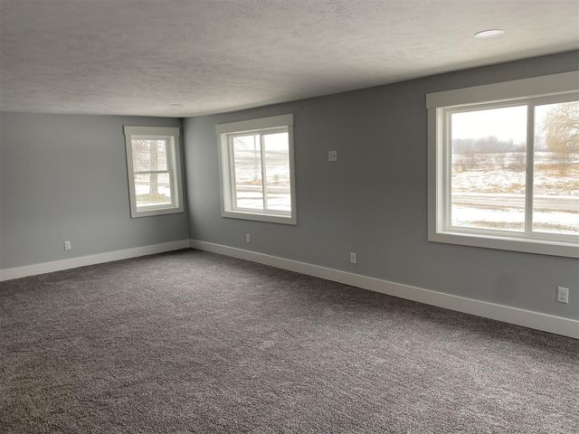 105 40th Avenue, Six Lakes, MI 48886