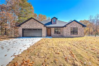 2 Bayloch Lane, Bella Vista, AR 72715