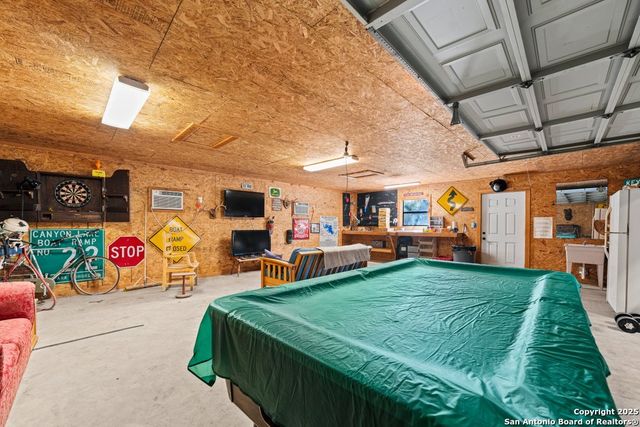 2365 LAKESHORE DR, Canyon Lake, TX 78133