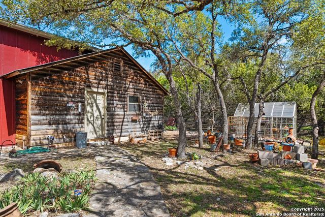 2365 LAKESHORE DR, Canyon Lake, TX 78133