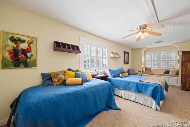 2365 LAKESHORE DR, Canyon Lake, TX 78133