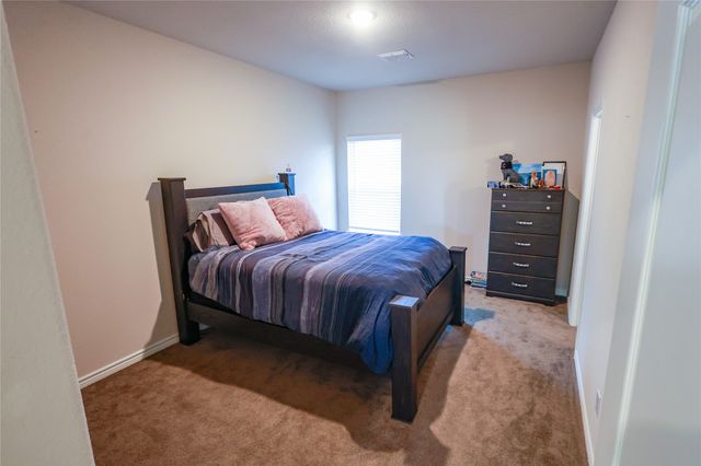 2711 Fleur De Lis Lane, Grand Prairie, TX 75054