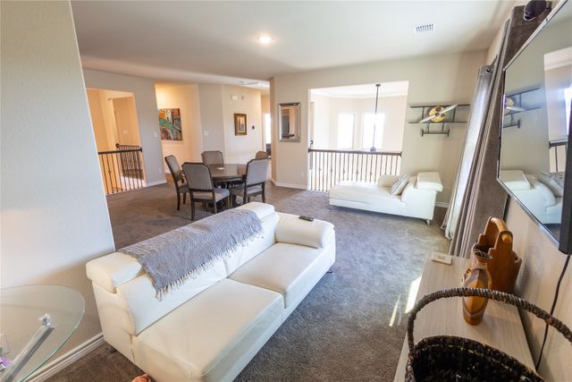 2711 Fleur De Lis Lane, Grand Prairie, TX 75054