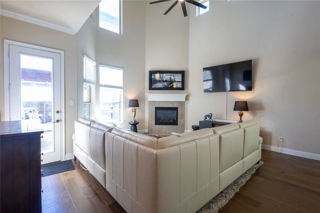 2711 Fleur De Lis Lane, Grand Prairie, TX 75054