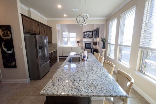 2711 Fleur De Lis Lane, Grand Prairie, TX 75054