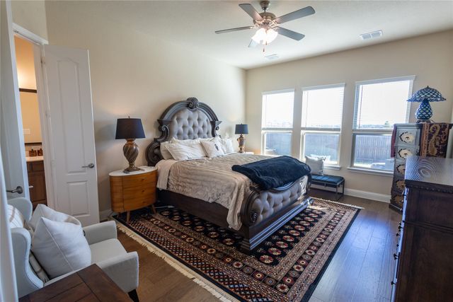 2711 Fleur De Lis Lane, Grand Prairie, TX 75054