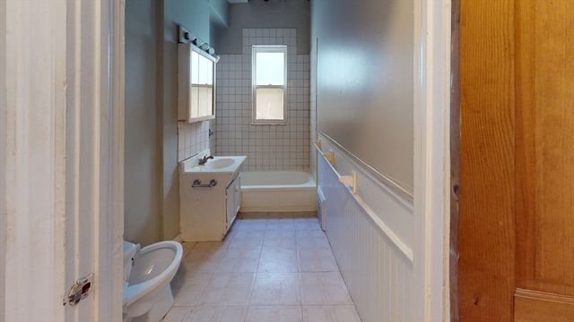 8 Olmstead St 2, Boston, MA 02130