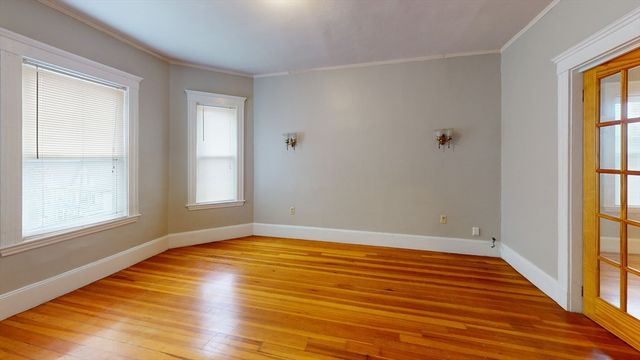 8 Olmstead St 2, Boston, MA 02130