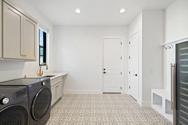 7516 Davenport Divide RD, Austin, TX 78738