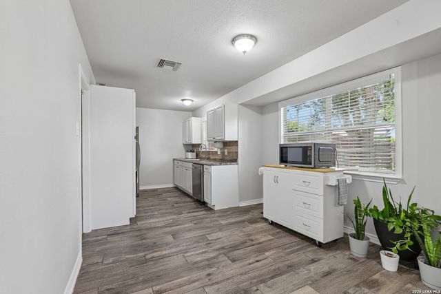 10726 GREEN TRAIL DR, San Antonio, TX 78223