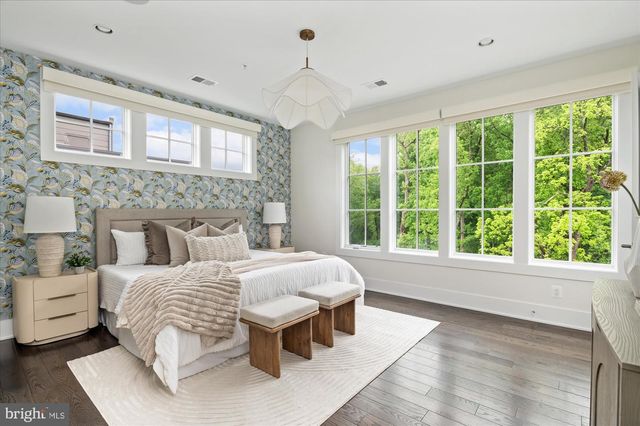 3635 CHEVY CHASE LAKE DR, Chevy Chase, MD 20815