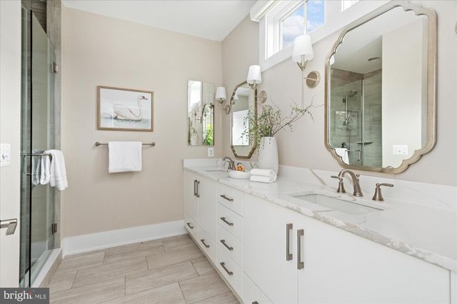 3635 CHEVY CHASE LAKE DR, Chevy Chase, MD 20815