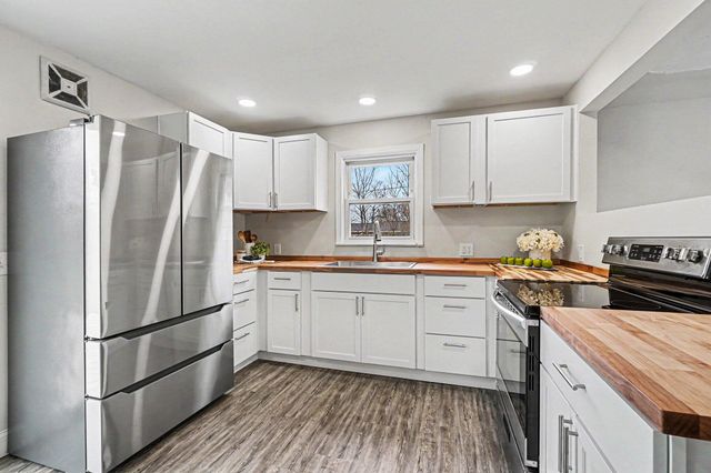 1684 Stonecrest Avenue, Portage, MI 49002