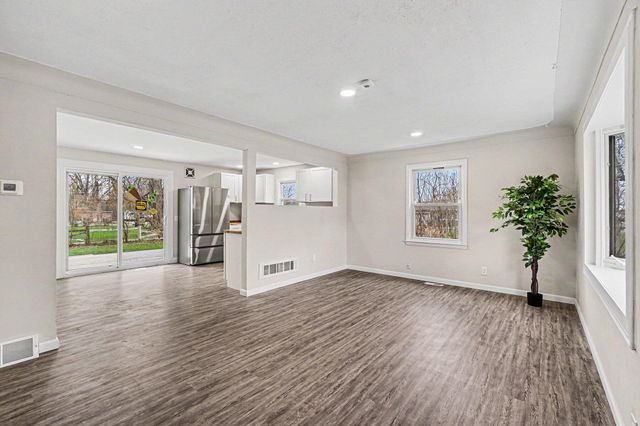 1684 Stonecrest Avenue, Portage, MI 49002