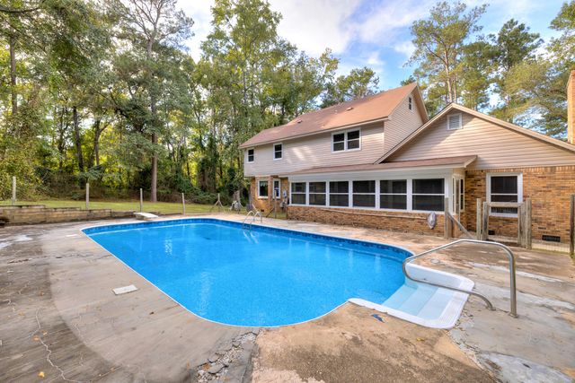 6740 Kings Grant Way, Dalzell, SC 29040