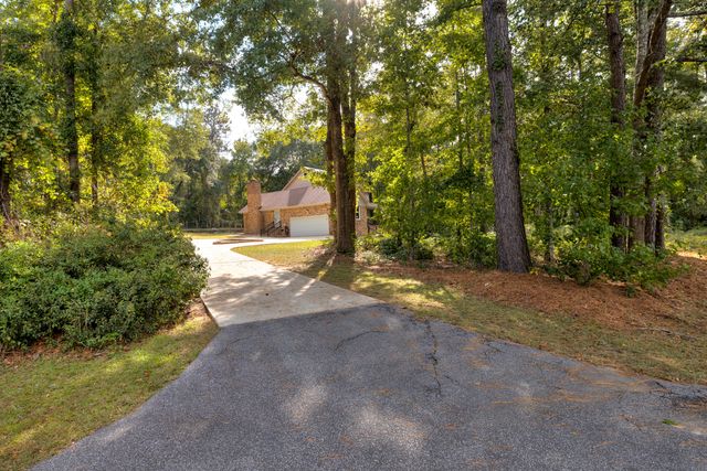 6740 Kings Grant Way, Dalzell, SC 29040