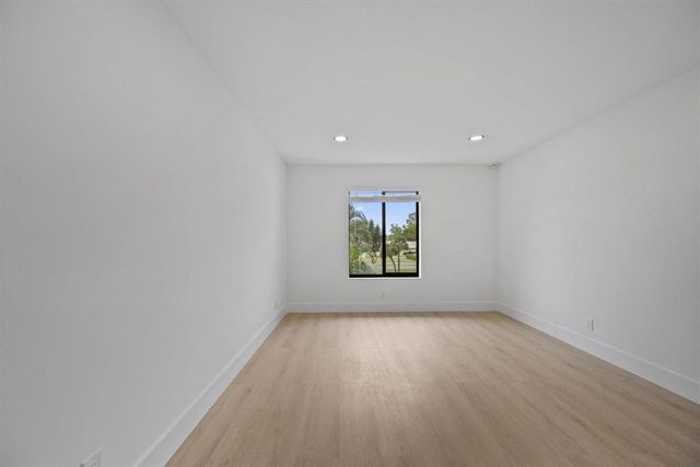 1112 Green Pine Boulevard F3, West Palm Beach, FL 33409