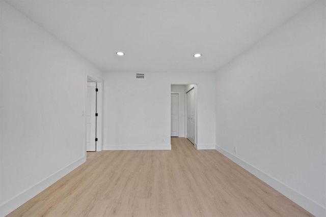 1112 Green Pine Boulevard F3, West Palm Beach, FL 33409