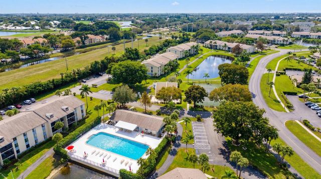 1112 Green Pine Boulevard F3, West Palm Beach, FL 33409