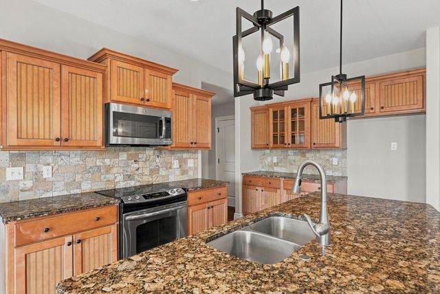 4305 SILVER VALLEY DR, Columbia, MO 65203