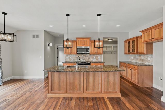 4305 SILVER VALLEY DR, Columbia, MO 65203