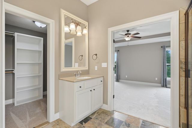 4305 SILVER VALLEY DR, Columbia, MO 65203