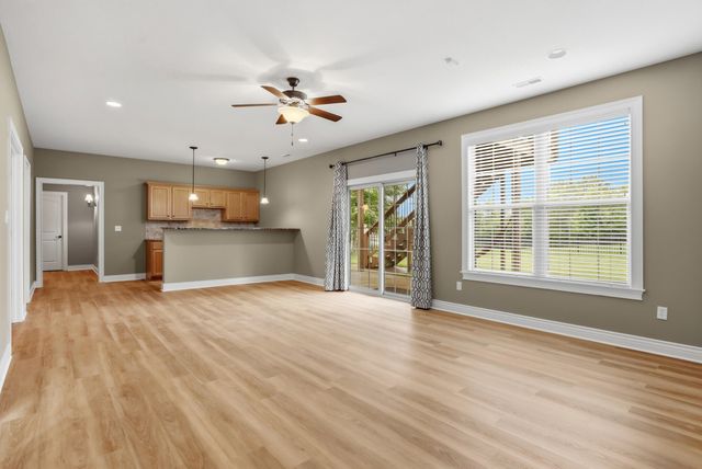 4305 SILVER VALLEY DR, Columbia, MO 65203