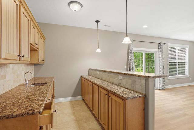 4305 SILVER VALLEY DR, Columbia, MO 65203