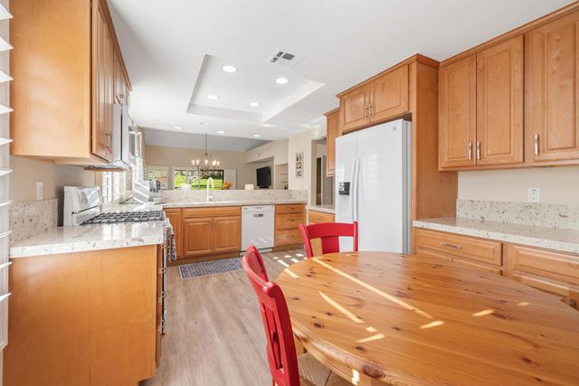 48819 Mescal Lane, Palm Desert, CA 92260