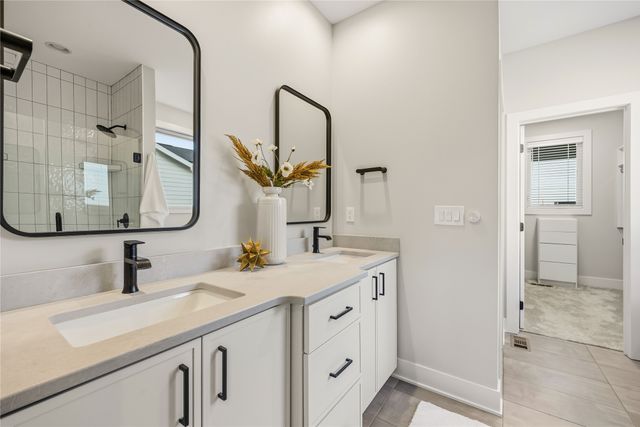 16320 Northpark Drive, Urbandale, IA 50323